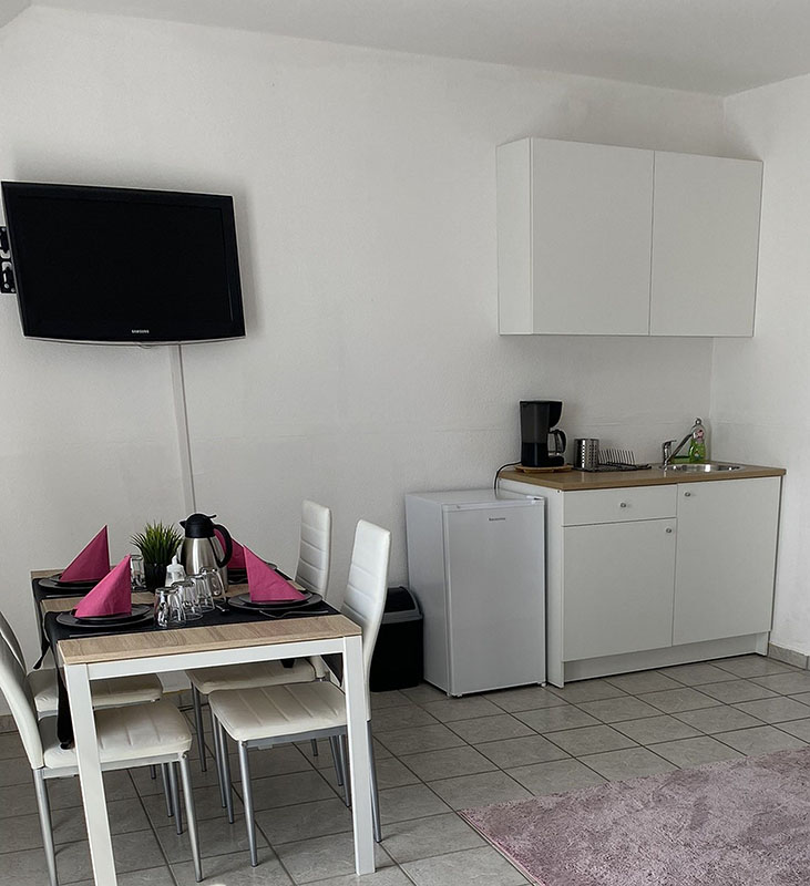 Deluxe Quadruple Room 1